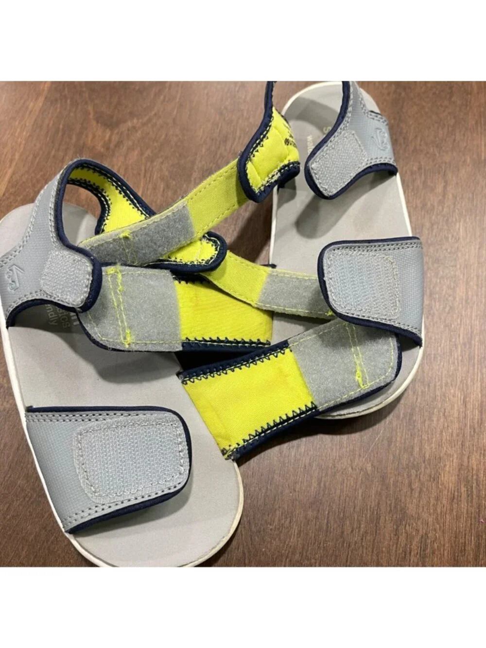 See Kai Run Basics Logan Sandals Toddler Size 10 Gray Adjustable Hook‎ and Loop